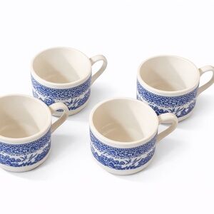 Vintage Blue Willow Pattern Coffee Cups. Set of 4 Made in USA